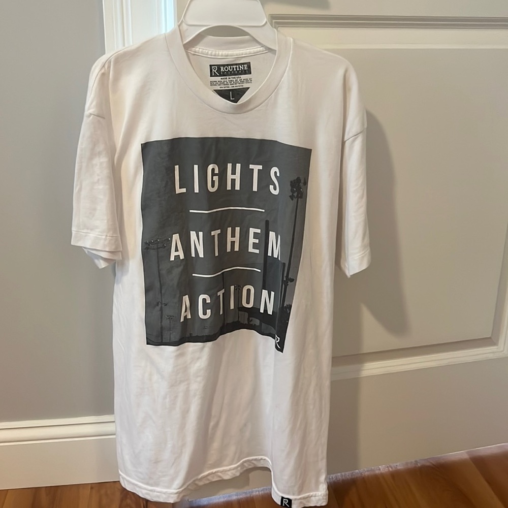 Men’s Routine Baseball Large Short Sleeve Shirt